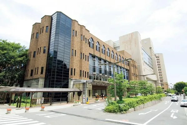 Gedung The University of Tokyo Hospital
